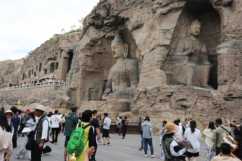 Shanxi : les grottes de Yungang attirent de nombreux touristes à Datong