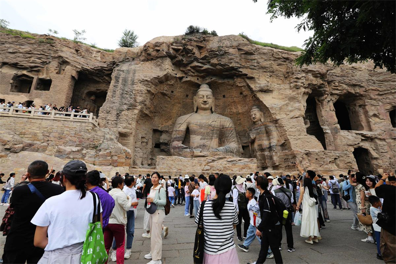 Shanxi : les grottes de Yungang attirent de nombreux touristes à Datong