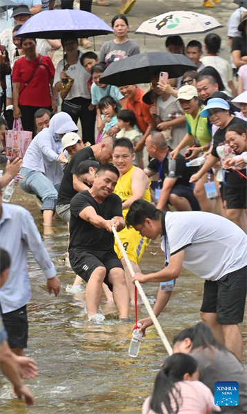 Guangxi : le canton de Wangdong veut créer une marque de ? culture de l'eau ? et stimuler le tourisme culturel ethnique