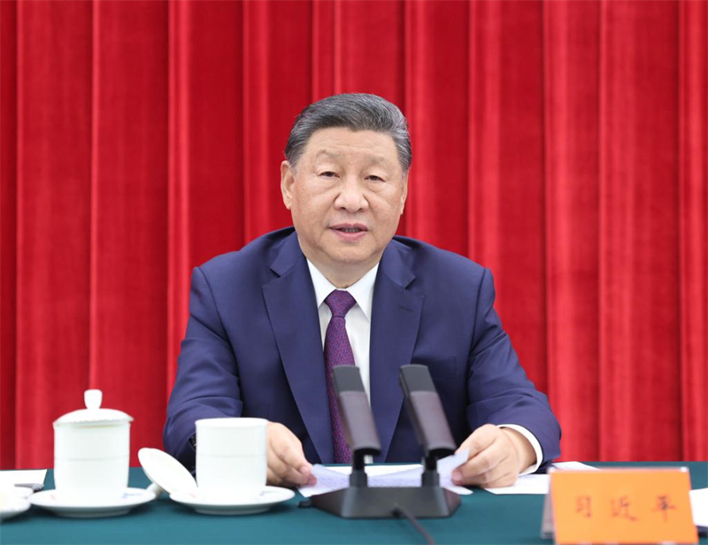 Xi Jinping exhorte à faire progresser le socialisme aux caractéristiques chinoises à l'occasion du 120e anniversaire de la naissance de Deng Xiaoping