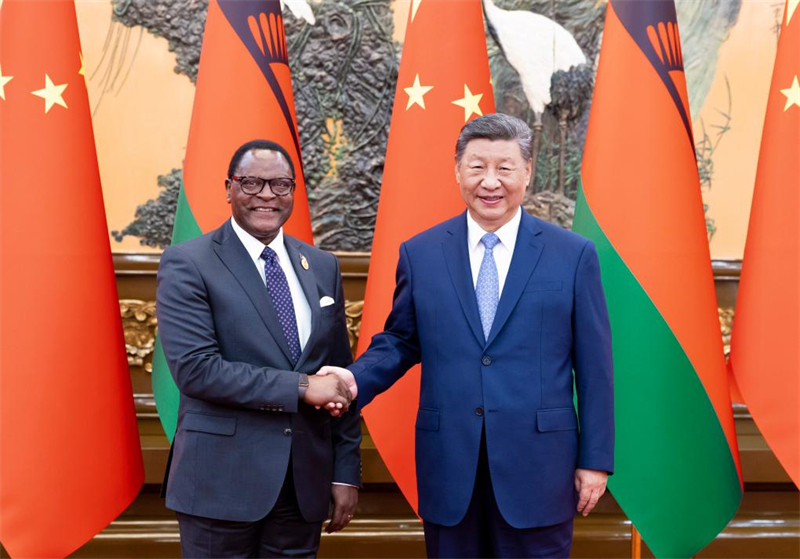 Xi Jinping rencontre le président du Malawi