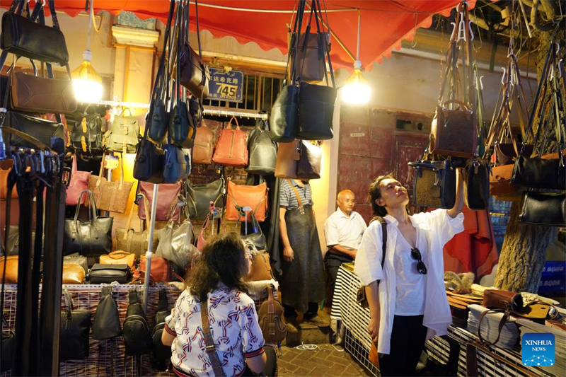 Xinjiang : Kachgar, une ville antique devenue une destination touristique unique alliant histoire et modernité