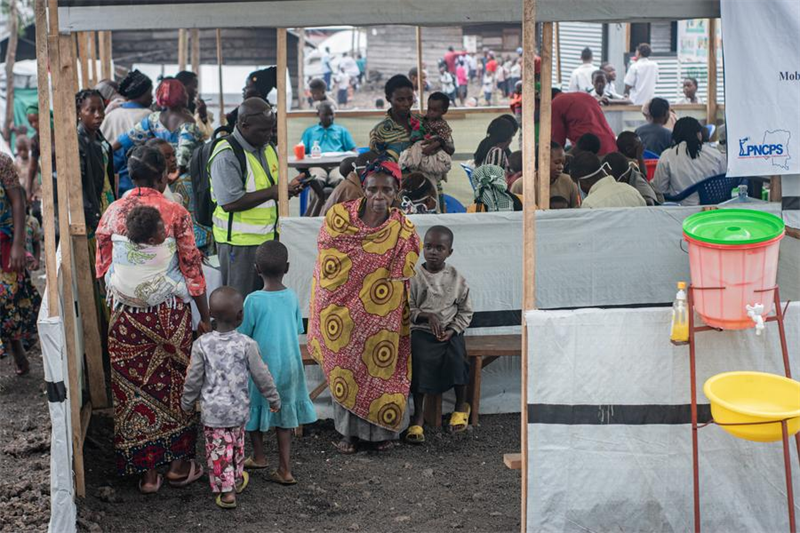 RDC : des personnes déplacées dans un centre de vaccination à Goma