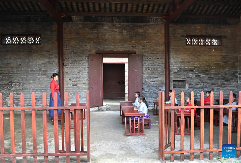 Guangxi : le village traditionnel de Nalu devient une attraction touristique et un lieu incontournable pour les voyages d'études