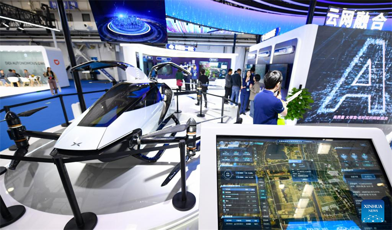 Ouverture de la Conférence mondiale sur les véhicules intelligents connectés 2024 à Beijing