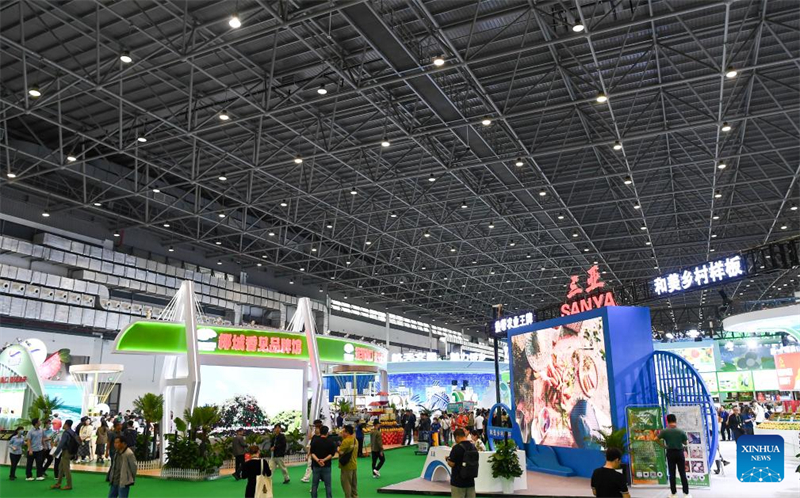 Hainan : ouverture de la 27e Foire commerciale internationale d'hiver de Chine à Haikou