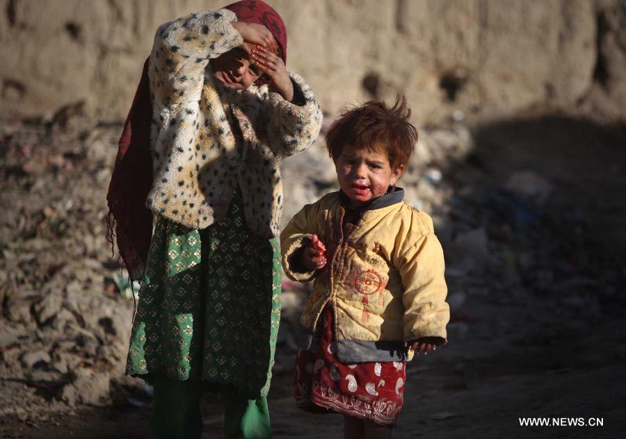 Des enfants dans un camp de déplacés à Kaboul, capitale afghane, le 10 novembre 2012.