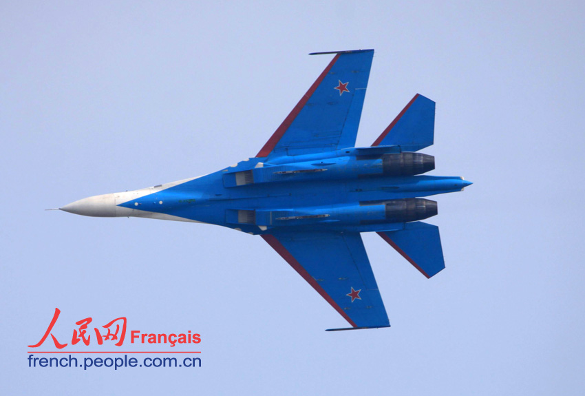 Russkie Vitiazi : le dernier vol d'essai avant l'ouverture de l' Airshow China 2012 (5)