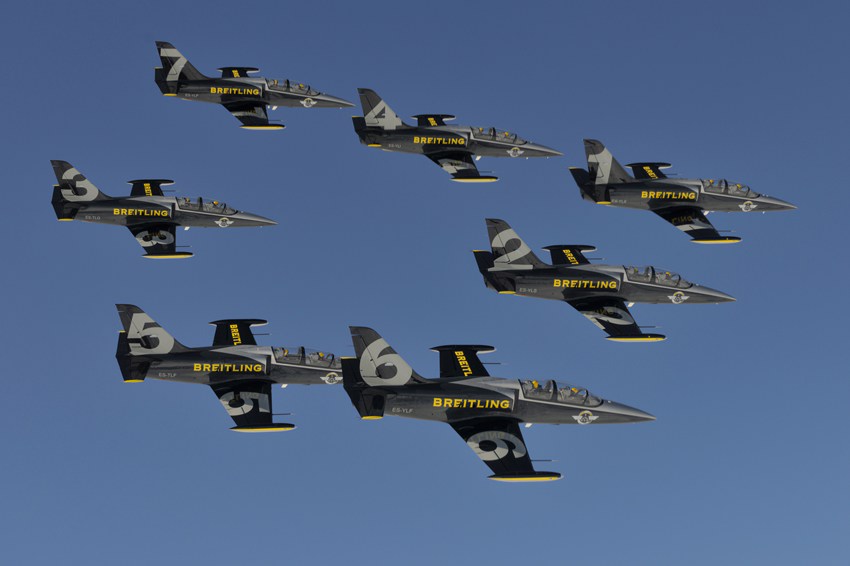 Performances époustouflantes de la patrouille Breitling Jet Team