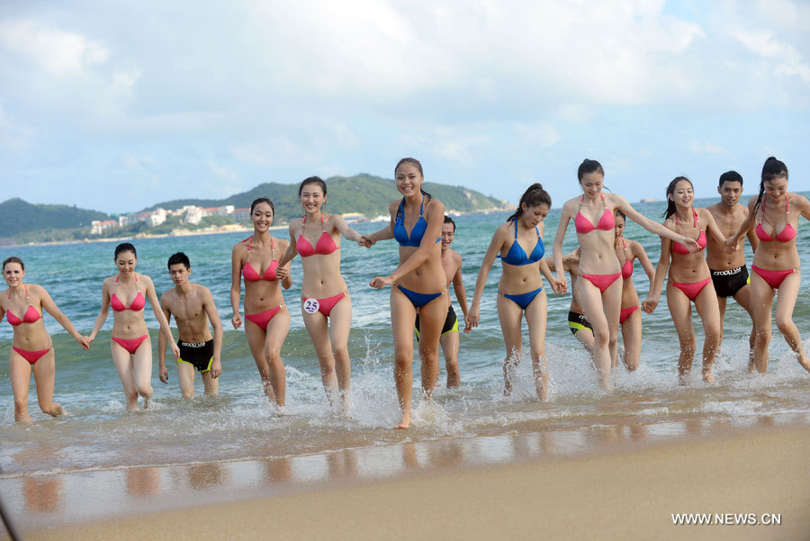 Chine: Candidats d'un concours de mannequins participent à une téléréalité