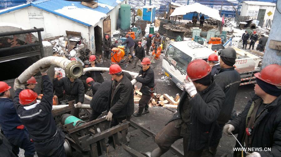 Chine : trois morts et onze disparus dans une mine de charbon inondée 