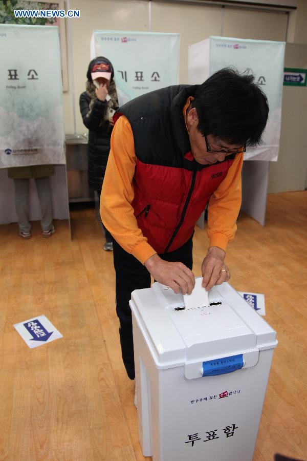 Corée du Sud : début du vote pour l'élection présidentielle (3)