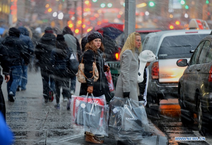 Etats-Unis : tempête de neige à New York (5)