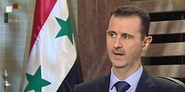 En dépit d'un chaos qui régne dans son pays et des pressions exercées par la communauté internationale, le président syrien Bachard al-Assad exclut de quitter sa patrie et entend ? y vivre et y mourrir ?.