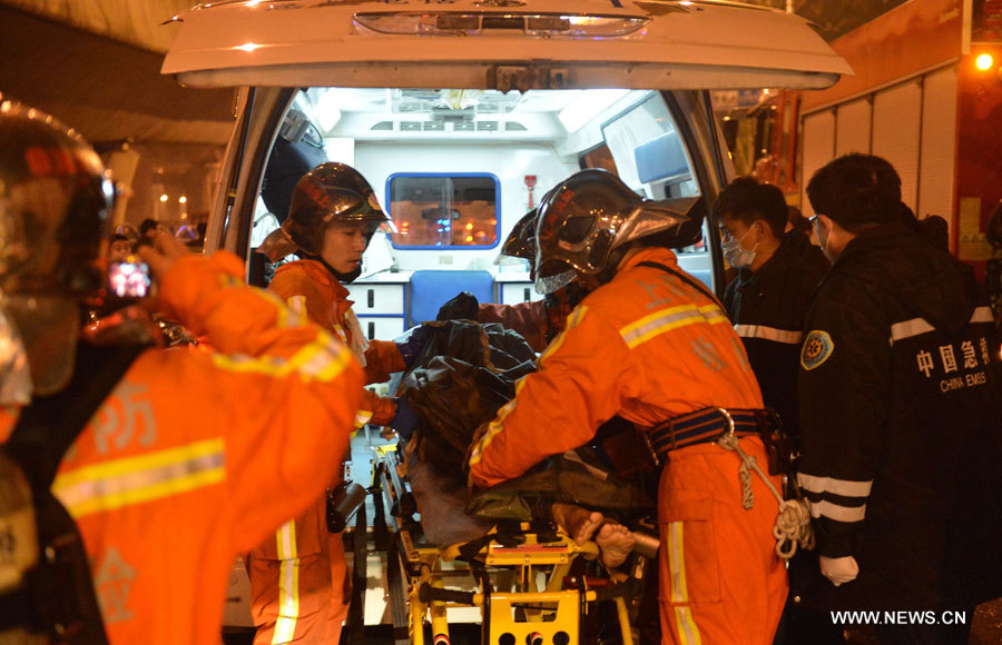 Chine : le bilan de l'incendie dans un marché de Shanghai s'alourdit à six morts  (3)