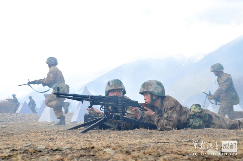 Tibet : exercice de combat en conditions réelles (3)