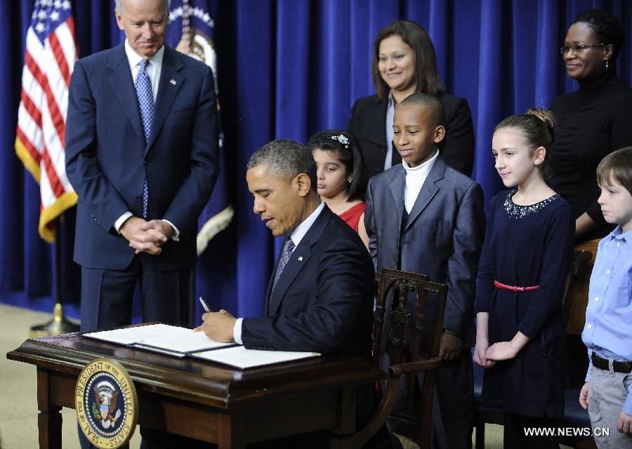 Obama présente un projet de contr?le des armes très étendu