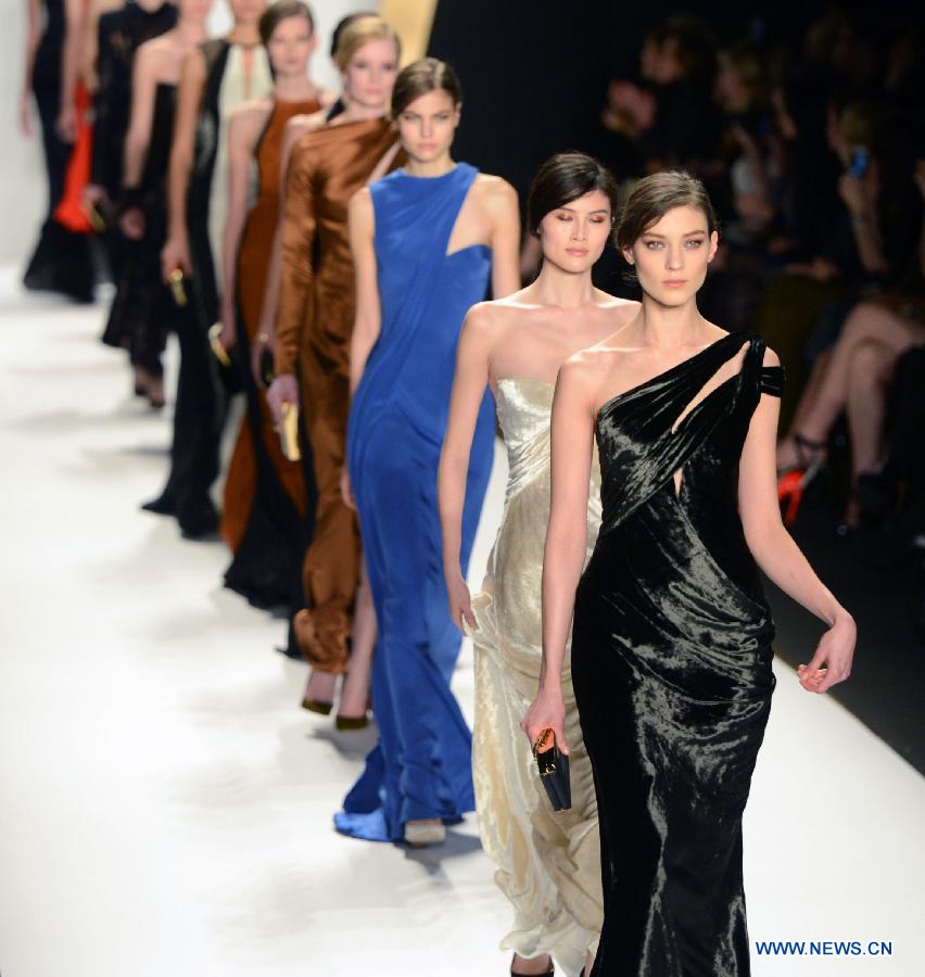 Semaine de la mode de New York : défilé de J.MENDEL automne 2013 (18)