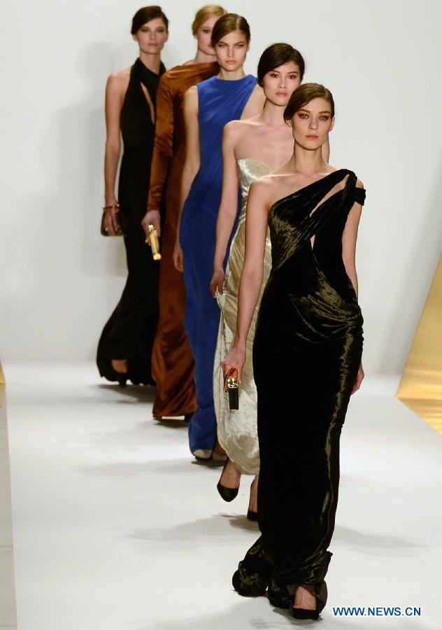 Semaine de la mode de New York : défilé de J.MENDEL automne 2013 (14)