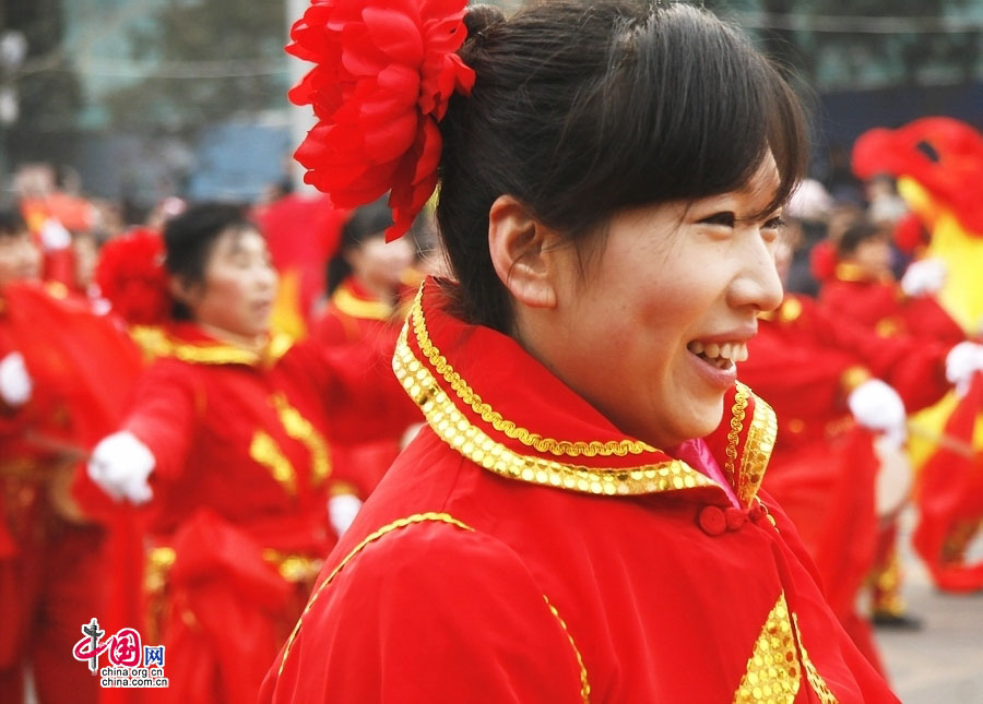 Beijing : magnifique défilé déguisé pour cl?turer le Nouvel An chinois