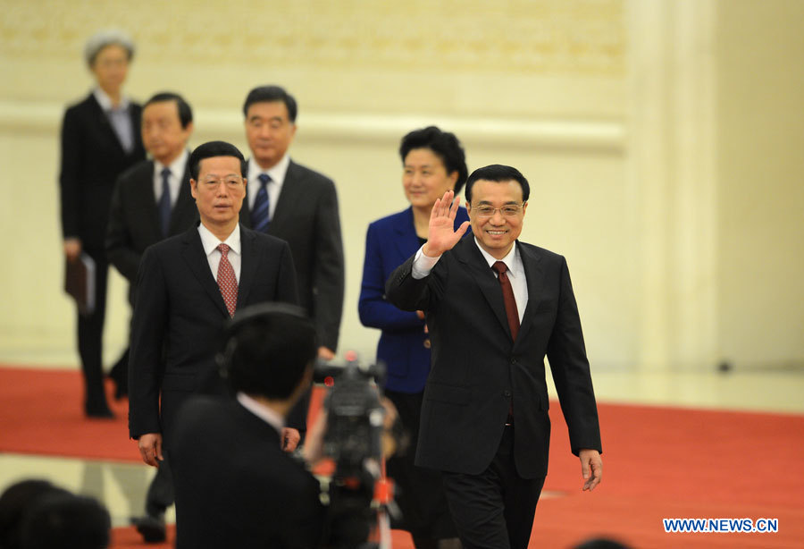 Conférence de presse tenue à la suite de la réunion de cl?ture de la 12e Assemblée populaire nationale (APN, parlement chinois), le 17 mars au Grand Palais du Peuple à Beijing. Le Premier ministre chinois Li Keqiang et les vice-Premiers ministres Zhang Gaoli, Liu Yandong, Wang Yang et Ma Kai rencontrent ensemble les journalistes. 