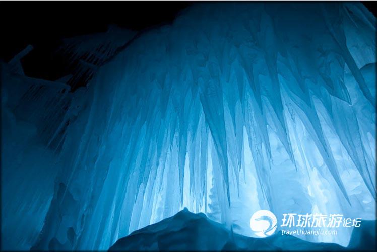 Un chateau entièrement réalisé en glace au Colorado (8)