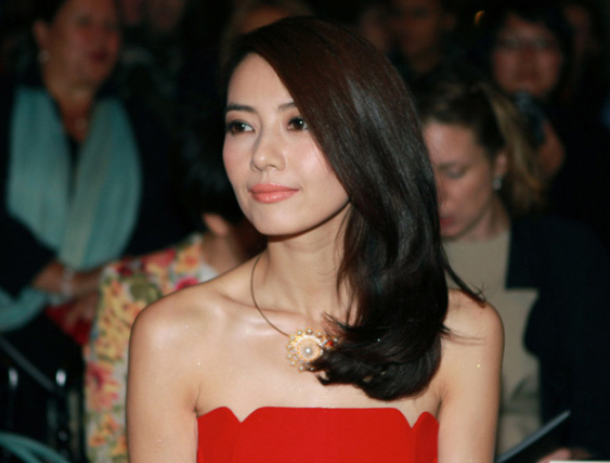 L'actrice chinoise Gao Yuanyuan à la Fashion Week de Paris