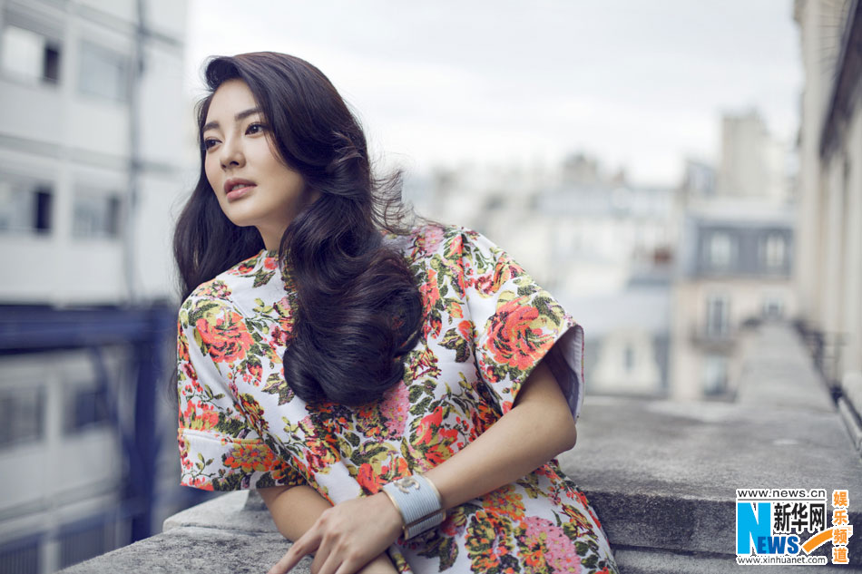 L'actrice chinoise Zhang Yuqi élégante à Paris (3)