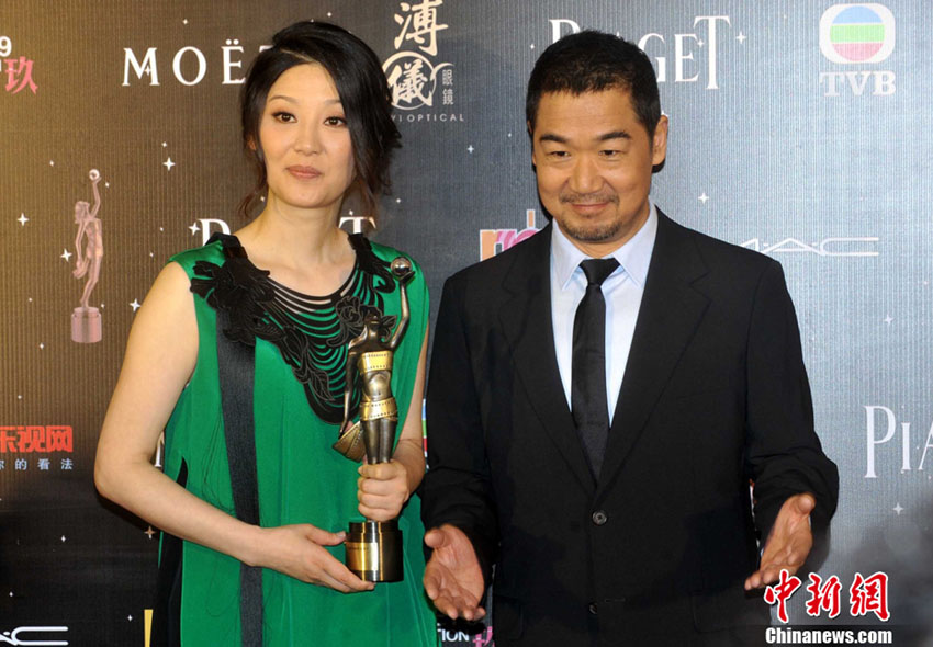 Back To 1942 du réalisateur Feng Xiaogang a remporté le prix du Meilleur film de la partie continentale de Chine et de Ta?wan.