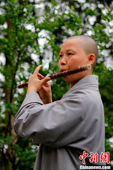 Visite d'une école bouddhiste au pied du mont Emei (6)