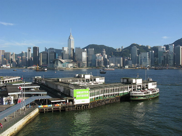 Le port de Tsim Sha Tsui, Hong Kong, Chine