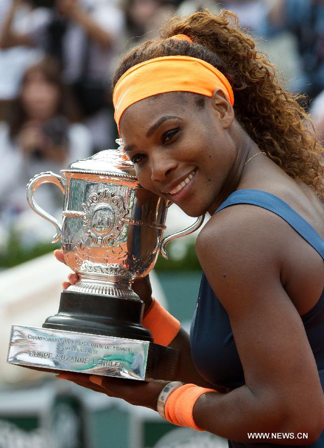 Tennis : Serena Williams bat Maria Sharapova et remporte à nouveau le tournoi de Roland-Garros (5)