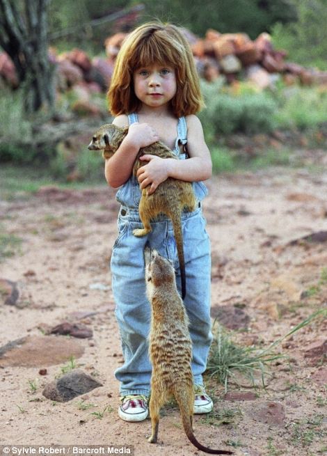 En images : histoire de Tippi Degré, l'enfant qui a grandi auprès des animaux (20)