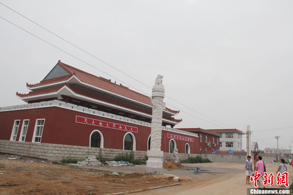 Liaoning : une copie de la porte Tian'Anmen (2)