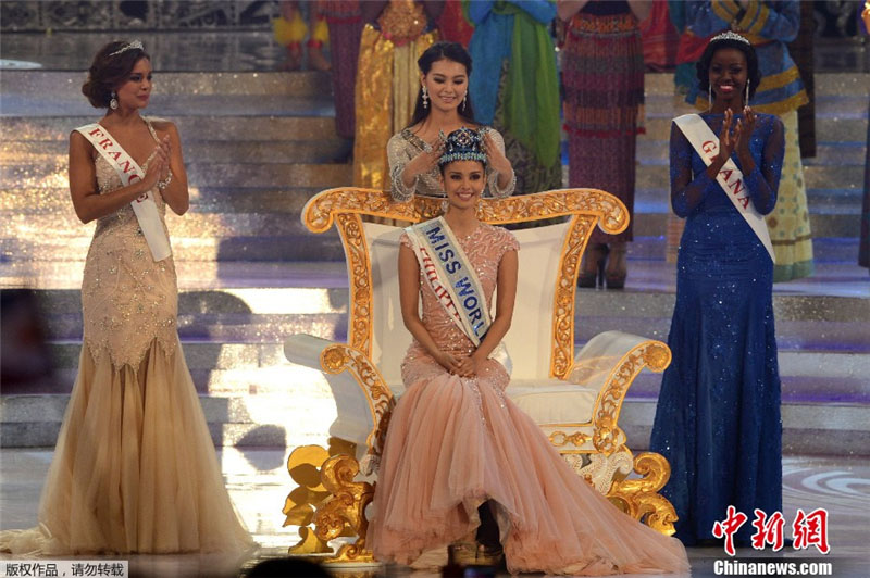 Yu Wenxia, la Miss Monde 2012 d'origine chinoise, a couronné Megan Young. La nouvelle Miss est agée de 23 ans.