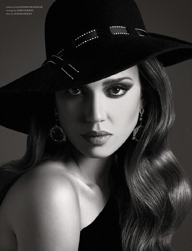 Photos - Jessica Alba pose pour le magazine West East (3)