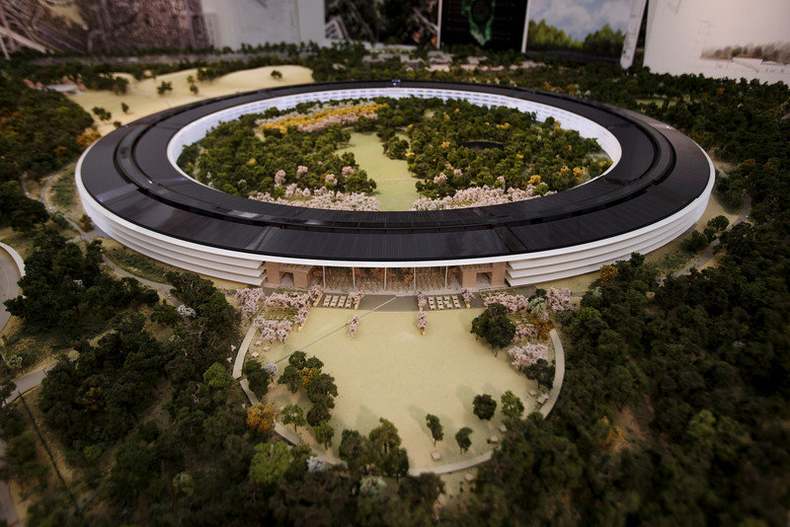 Les plans du futur siège d'Apple en forme de soucoupe volante (12)