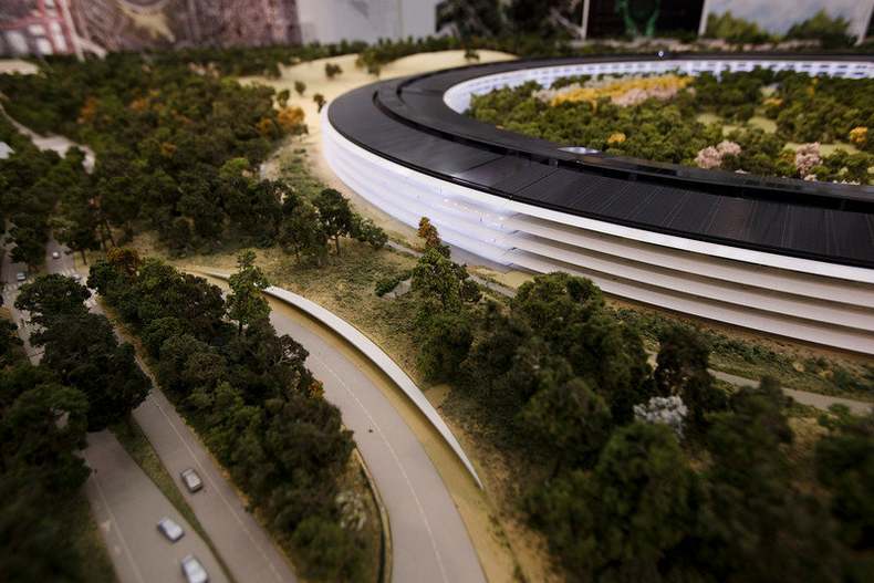 Les plans du futur siège d'Apple en forme de soucoupe volante (10)