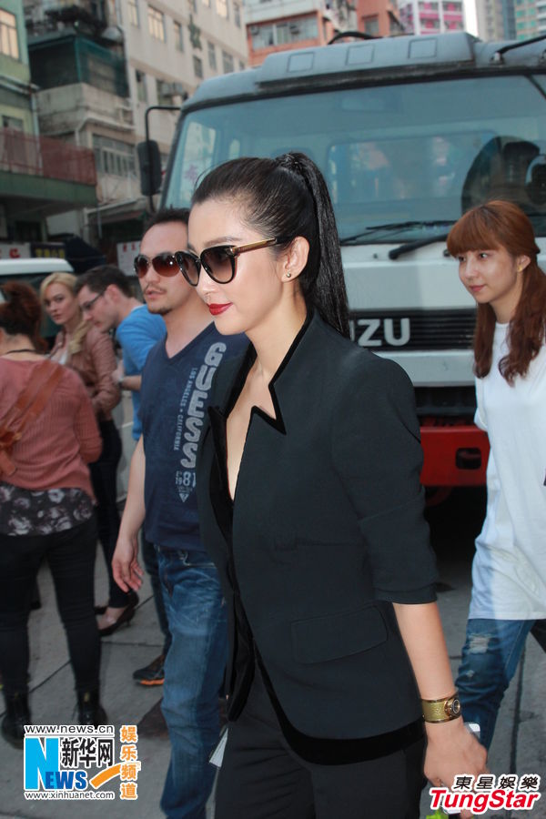 Li Bingbing en plein tournage du film Transformers 4