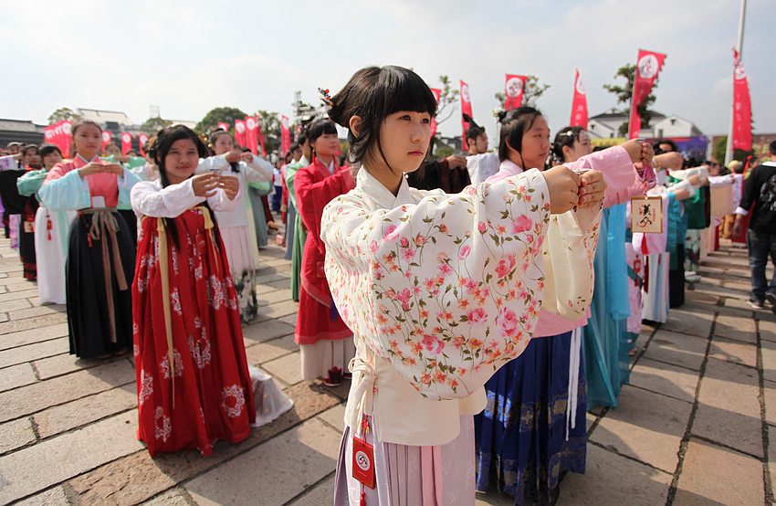 Retour à la dynastie des Han : Semaine culturelle du Hanfu à Xitang