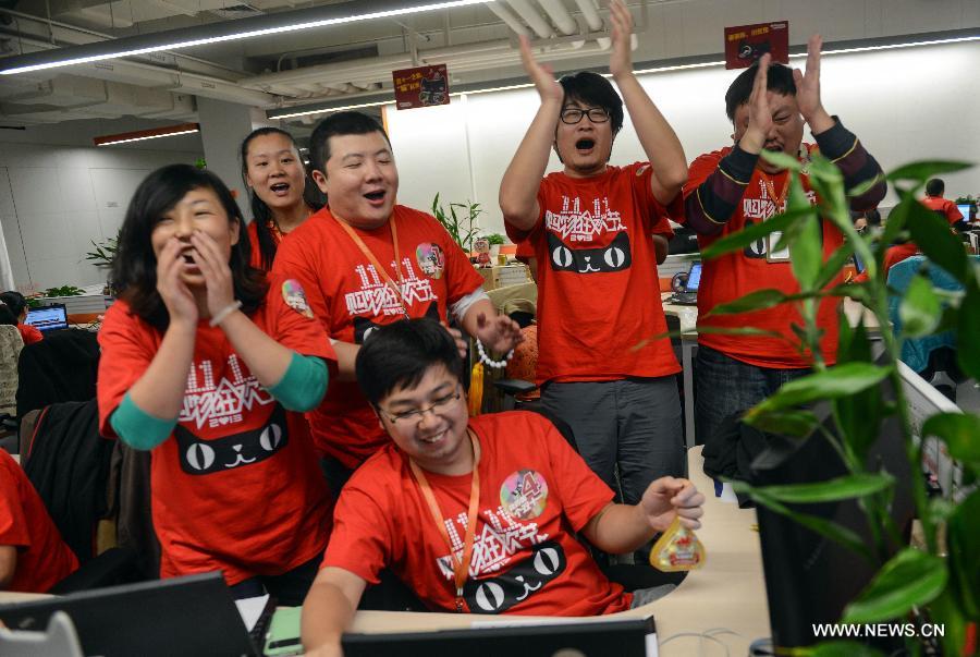 Les détaillants en ligne chinois observent un boom du shopping à l'occasion de la "Journée des célibataires" (6)