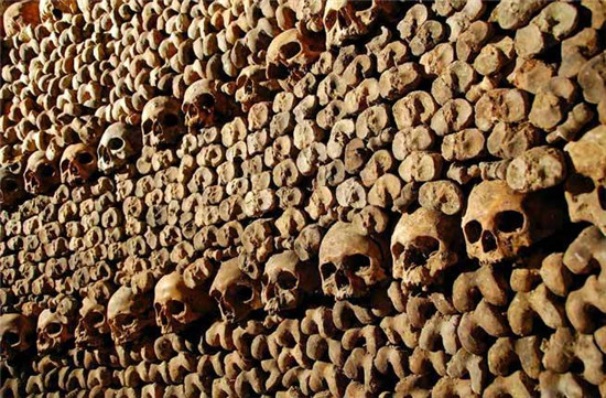 Les catacombes de Paris, France