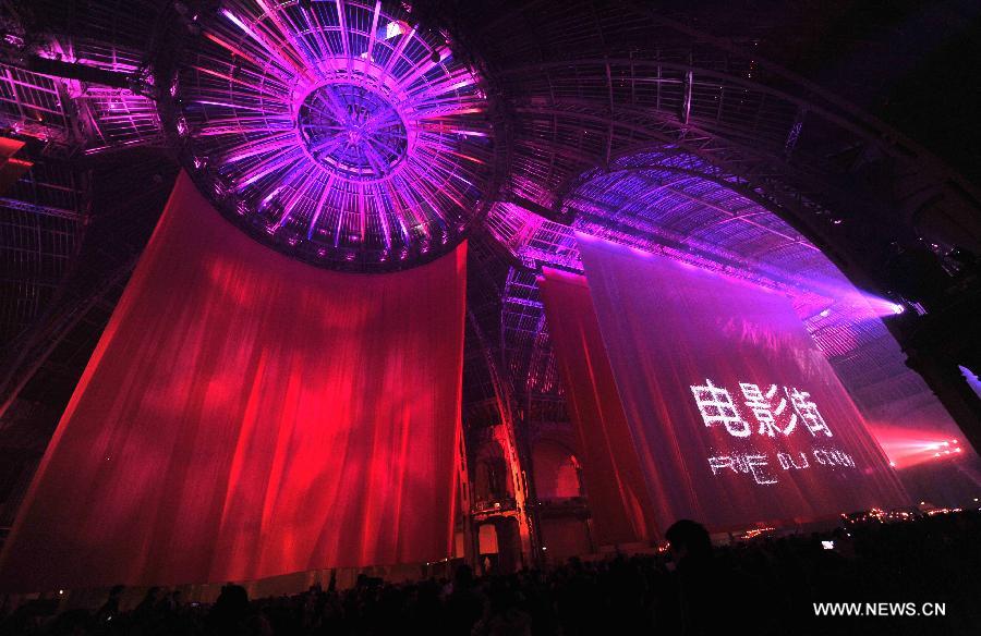 Tenue de Nuit de Chine au Grand Palais à Paris (5)