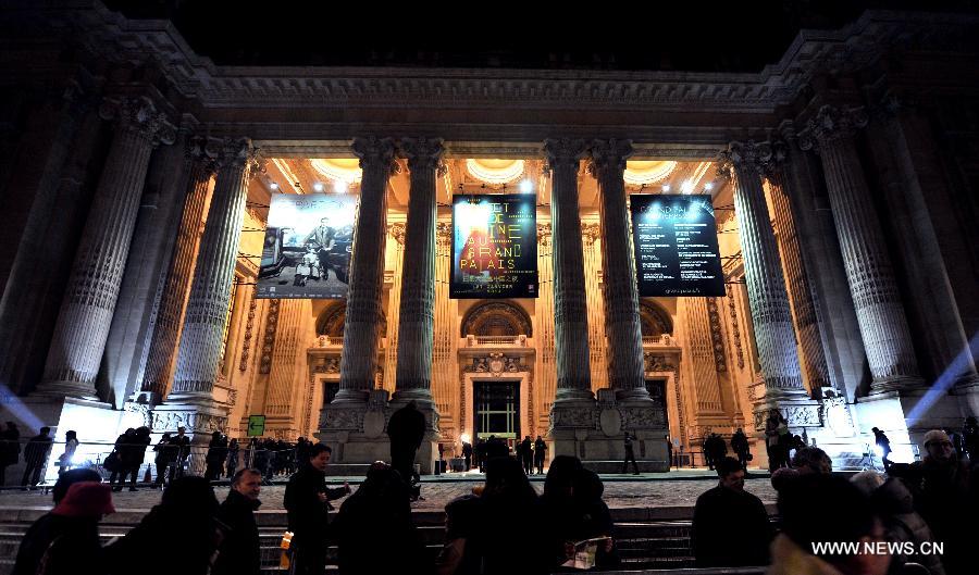 Tenue de Nuit de Chine au Grand Palais à Paris