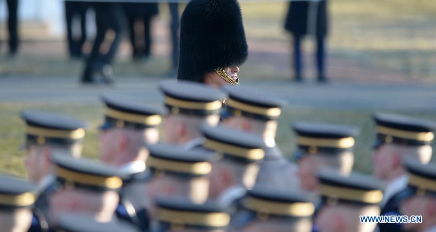 Accueil du président fran?ais par son homologue américain à la Maison Blanche (4)