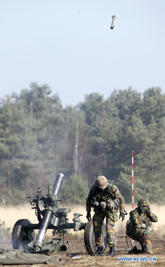 Belgique : le général De Vos insiste sur la défense commune pour "faire plus avec moins d'argent" (3)