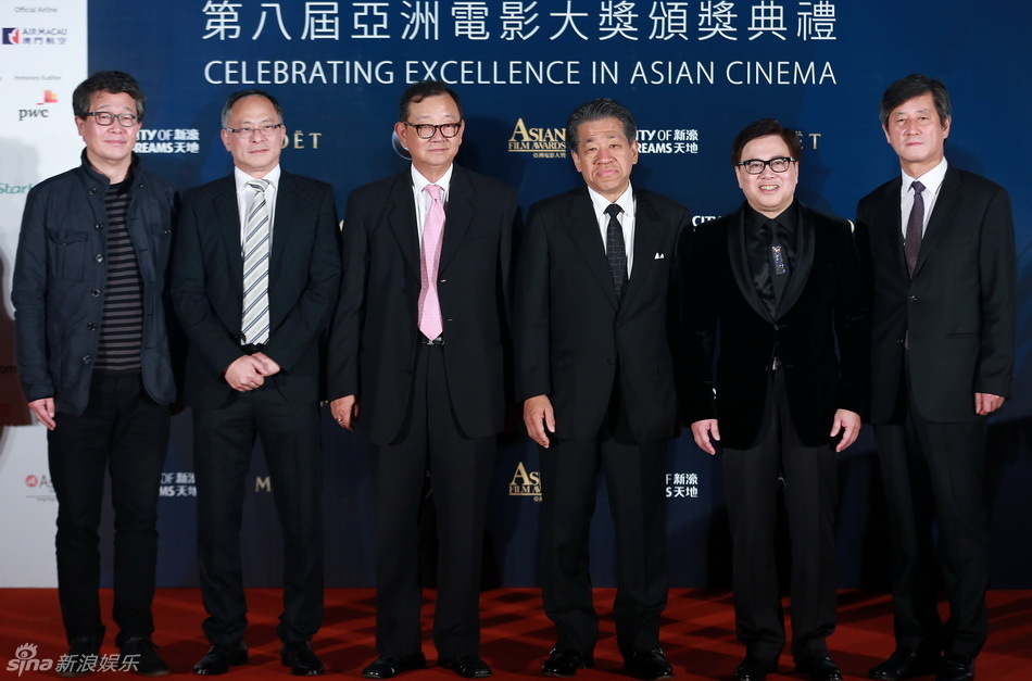 Des vedettes sur le tapis rouge des Asian film awards 2014 (6)