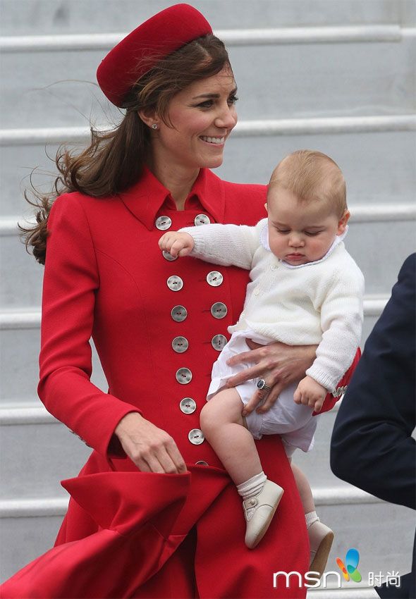 Météo capricieuse pour accueillir le Prince George (4)